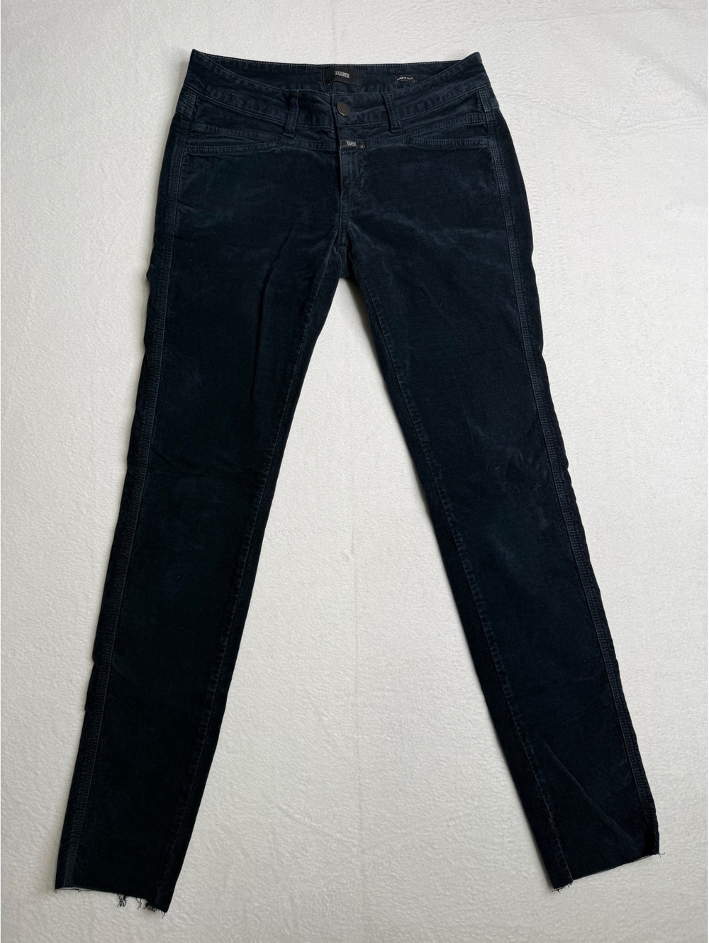 CLOSED Women’s Size 26 Black Jeans Made in Italy Slim Straight Premium Denim